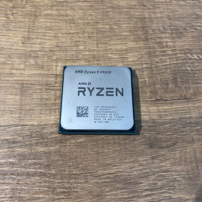 【姫路店】中古  AMD Ryzen 9 3900X (AM4/3.8/70M/C12/T24/105W) 140023 