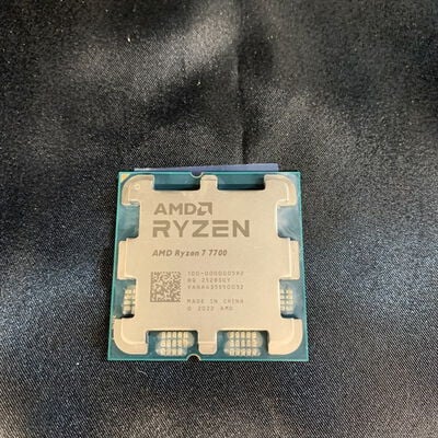 【横浜駅前店】中古  AMD Ryzen 7 7700 (AM5/3.8GHz/40M/C8/T16/65W) 1460024624 