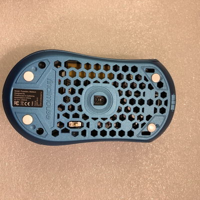 【甲府飯田店】中古  Finalmouse Starlight 12 Poseidon (無線ゲーミングマウス) 4720001648 