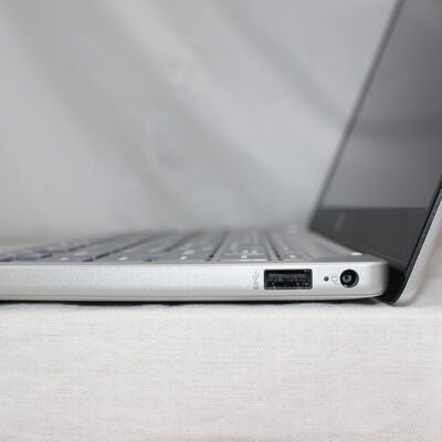 【通販センター】中古  HP Laptop 14-em005AU(AMD Ryzen 5 7530U/16GB DDR4 (PC4)/SSD500GB/なし/オンボード/14/1920x1080/Wi-Fi/W11H64 MAR) 199700 