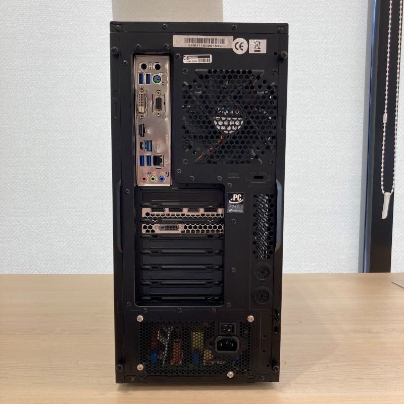 初期保証Win11 QuadroP2000 i7-8700 32G SSD2TB 2000449097027.jpg