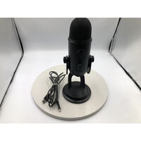 中古  Blue Yeti 3-Capsule USB Microphone Blac 4680002917 