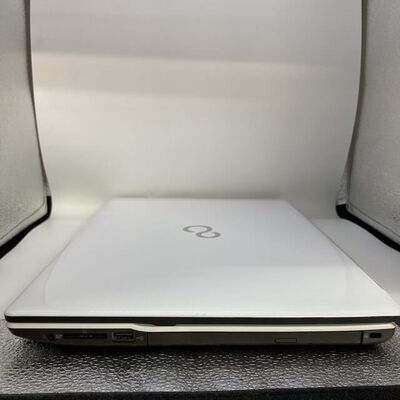 【八王子店】中古  Fujitsu LIFEBOOK AH50/E3 FMVA50E3W 1230010761 