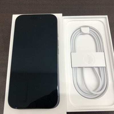 【福山ココローズ店】中古  Apple iPhone17 256GB ブラック 【国内版SIMフリー】 MG674J/A 182947 