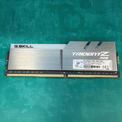 【静岡東瀬名店】中古  PC4-28800 16GB デスクトップ用 140734 