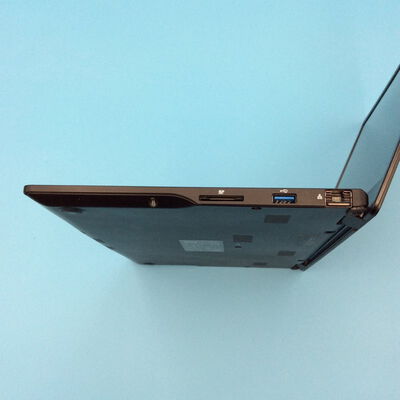 【秋葉原本店】中古  FUJITSU LIFEBOOK WU-X/G2(i7-1255U/32GB/SSD256GB/W11H) 3410013502 
