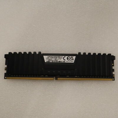 【通販センター】中古  PC4-28800 32GB デスクトップ用(DDR4-3600) 143221 