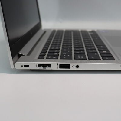 【札幌店】中古  HP EliteBook 630 G10 (Core i7-1355U/16GB/SSD 512GB/-/-/WLAN/13.3インチFHD/W11P/-) 3240010247 