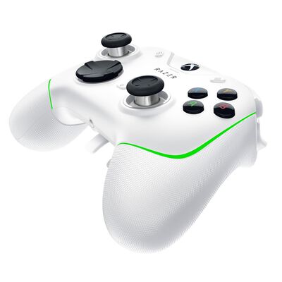 Razer  Wolverine V2 Chroma (White) (RZ06-04010200-R3M1) 