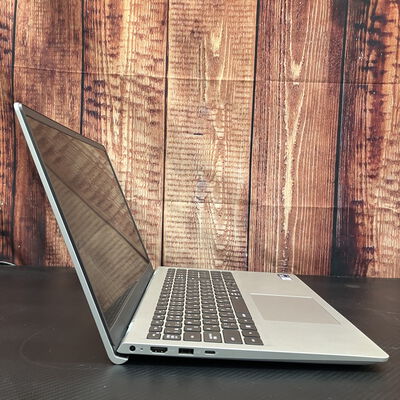 【富士青葉店】中古  DELL Dell 15 D15260 5070002072 