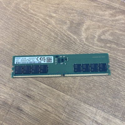 【姫路店】中古  Samsung M323R2GA3EB0-CWM(DDR5 PC5-44800 16GB) 1460026031 