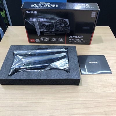 【甲府飯田店】中古  ASRock RX9060XT CL 8GO(RX9060XT Challenger 8G) 179887 