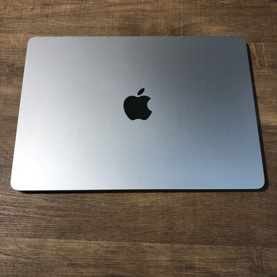 【姫路店】中古  Apple MacBook Air 13.6インチ 2022 (M2 8CPU 8GPU/8GB/256GB) スターライト MLY13J/A 4760001261 