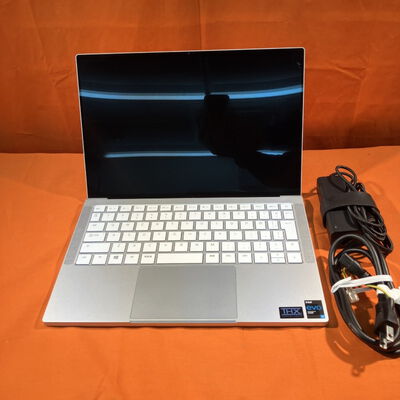 【なんば店】中古  Razer Book 13 RZ09-0357 (Mercury White) (i7-1165G7/16GB/SSD1TB/WLAN/13.4WQUXGA) 3280022109 