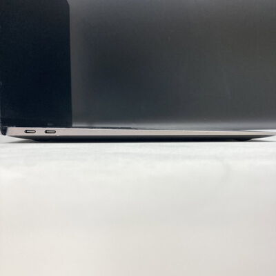 【熊本浜線店】中古  Apple MacBook Air 13.3インチ (i5 1.6GHz/8GB/128GB) シルバー Touch ID True Tone搭載モデル MVFK2J/A (Mid 2019) 4640002721 