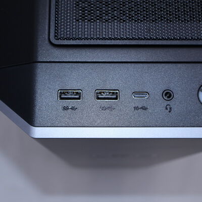【通販センター】中古  Lenovo LOQ Tower 26ADR10  ルナグレー(AMD Ryzen 7 8745HX/16GB/SSD512GB/なし/NVIDIA GeForce RTX 5060 8GB/Wi-Fi/W11H64) 187950 