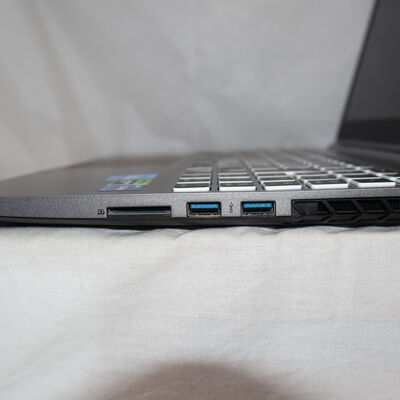 【通販センター】中古  THIRDWAVE GALLERIA RL7C-R35-5N(Intel Core i7 13620H/16GB DDR5 (PC5)/SSD512GB/なし/NVIDIA GeForce RTX 3050 6GB Laptop GPU/15.6/1920x1080/Wi-Fi/W11H64 MAR) 201372 