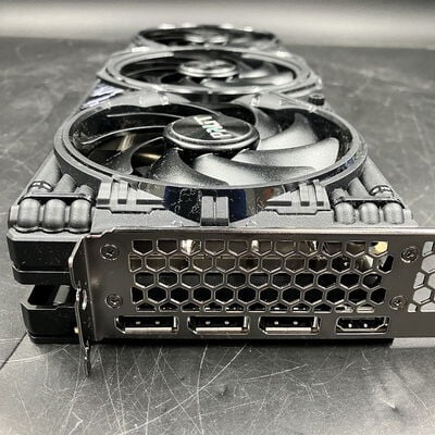 【大須店】中古  Palit NE7507T019T2-GB2031U(RTX5070Ti 16GB GamingPro-S) 188931 