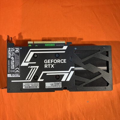 【なんば店】中古  玄人志向 GALAKURO GAMING GG-RTX5060-E8GB/OC/DF（RTX5060 8GB） 3480036533 