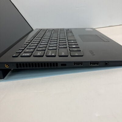 【京都店】中古  VAIO VAIO VJPK11C12N (Intel Core i7 8565U 1.80GHz/16GB/SSD256GB/なし/オンボード/14/1920x1080/Wi-Fi/WEBCAM/W11H64) 182004 