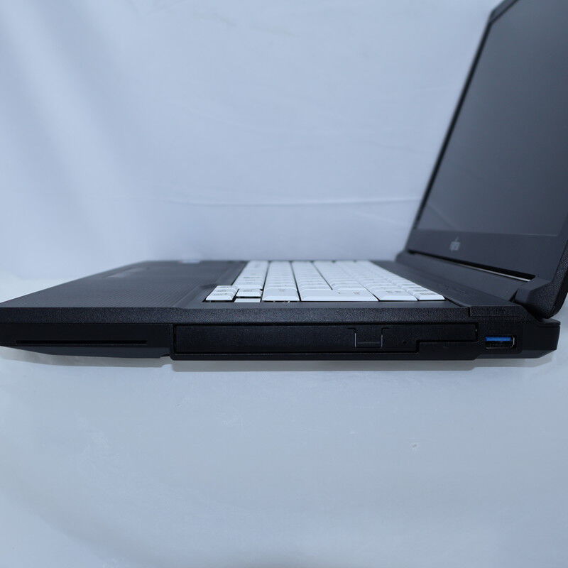 中古 FUJITSU LIFEBOOK A7511/G (Intel Core i5 1145G7 2.60GHz/16GB