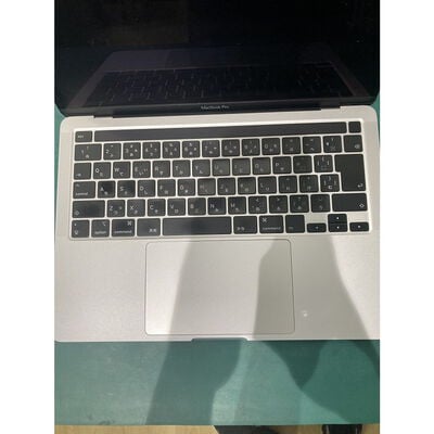【浦添城間店(沖縄)】中古  Apple MacBook Pro 13.3インチ (Core i5 2.0GHz/16GB/512GB) シルバー Touch Bar Magic Keyboard搭載モデル MWP72J/A (Early 2020) 142639 