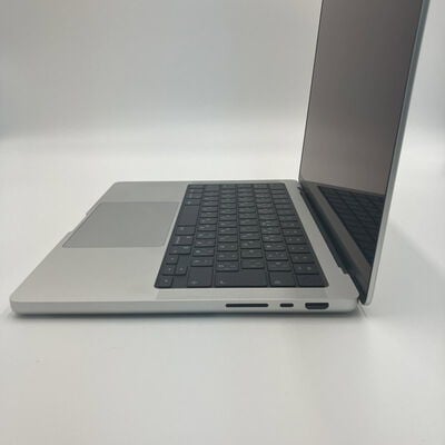 【なんば店】中古  Apple MacBook Pro 14インチ 2023 (M3Pro 11CPU 14GPU/18GB/512GB) シルバー MRX63J/A 3280023121 