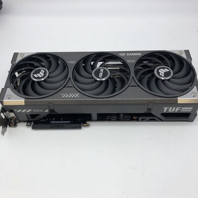 【宇都宮鶴田店】中古  ASUS TUF-RTX5070TI-O16G-GAMING (RTX5070Ti 16G) 176543 