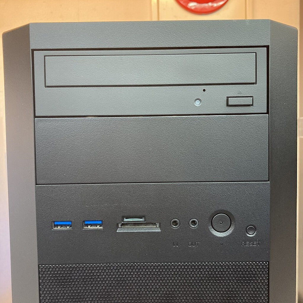 中古 THIRDWAVE raytrek ZV (Core i9 10900K/32GB/SSD512GB+HDD4TB/DVD