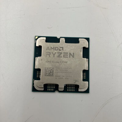 【なんば店】中古  AMD Ryzen 7 7700 (AM5/3.8GHz/40M/C8/T16/65W) 1460024624 