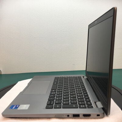 【佐賀南部バイパス店】中古  DELL Latitude 5320 (Intel Core i7 1185G7 3.0GHz/16GB/SSD256GB/-/-/13.3/1920x1080/Wi-Fi/WEBCAM/W11H64) 180537 