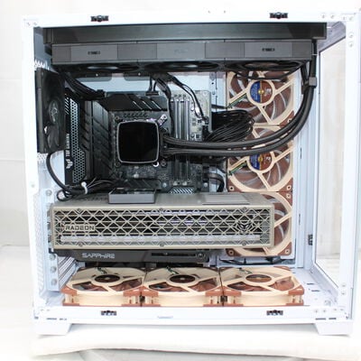 【通販センター】中古  Original PC(Intel Core i7 14700K/64GB DDR4 (PC4)/SSD500GB/なし/AMD Radeon RX 9070 XT 16GB/W11H64 MAR) 194797 