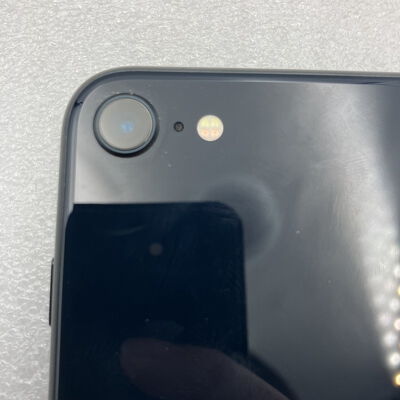 【新潟店】中古  【au版SIMフリー】Apple iPhoneSE 4.7インチ (第3世代) 64GB (ミッドナイト) MMYC3J/A 154842 