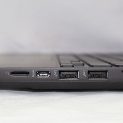 【通販センター】中古  ASUS ROG Zephyrus G14 GA403UI-R9R4070G (2023)(AMD Ryzen 9 7940HS w/ Radeon 780M Graphics/32GB DDR5 (PC5)/SSD512GB/なし/NVIDIA GeForce RTX 4070 8GB Laptop GPU/14/2560x1600/Wi-Fi/W11H64 MAR) 194601 