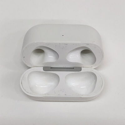 【津ラッツ店】中古  AirPods（第3世代） MagSafe充電ケース MME73J/A 4990001602 