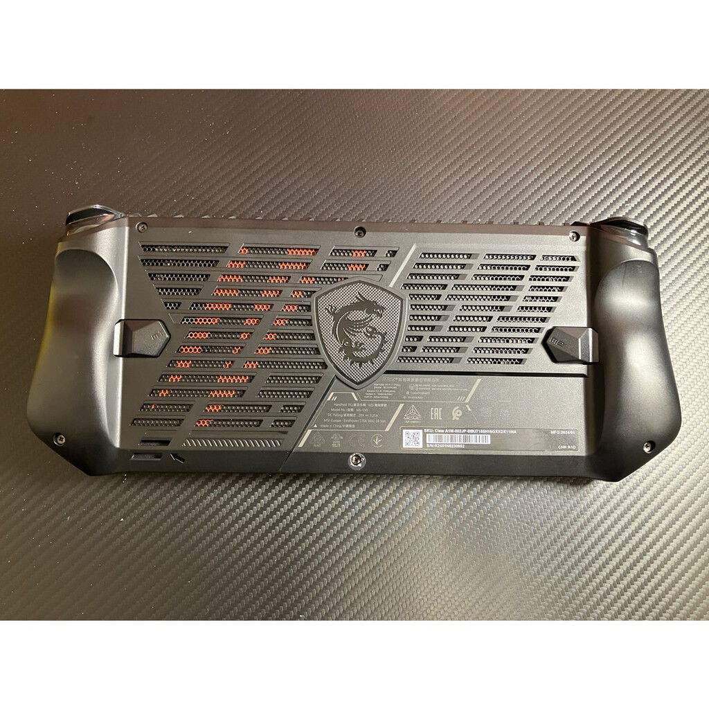 中古 MSI Claw-A1M-002JP (Ultra7 155H/16GB/SSD1TB/WLAN/7.0FHD/W11H