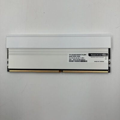 【なんば店】中古  PC4-28800 8GB デスクトップ用(DDR4-3600) 140733 