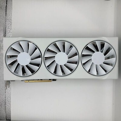 【八王子店】中古  XFX Swift AMD Radeon RX 9070XT White Triple Fan Gaming Edition(RX9070XT 16G) 1230010045 