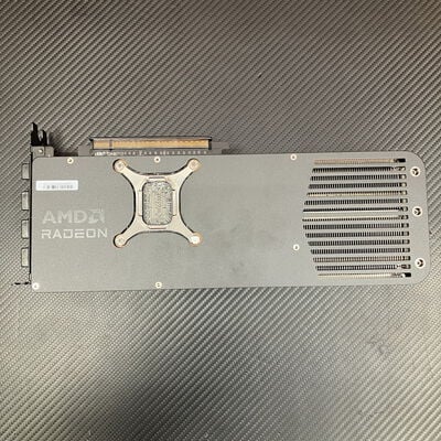 【富士青葉店】中古  玄人志向 RD-RX9070XT-E16GB/TP (RX9070XT 16G) 176950 