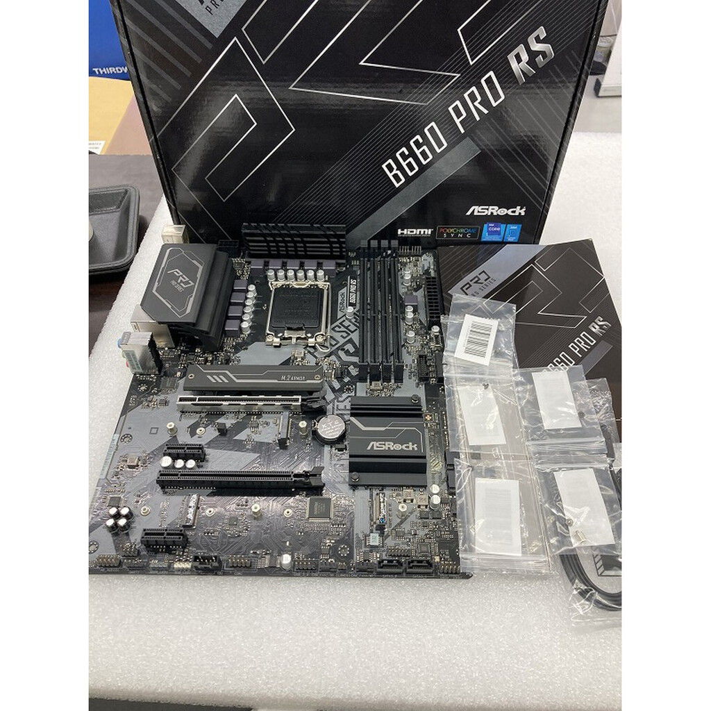 中古 ASRock B660 Pro RS (B660 1700 ATX DDR4) 150348 ｜ パソコン