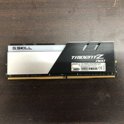 【福山ココローズ店】中古  PC4-28800 16GB デスクトップ用(DDR4-3600) 140734 