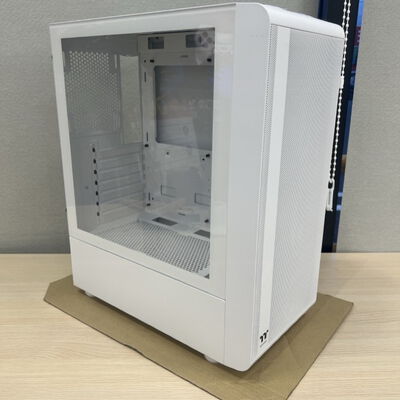 【静岡東瀬名店】中古  Thermaltake CA-1X2-00M6WN-00(S200 TG ATX WT) 5140000852