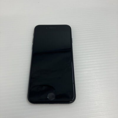 【秋葉原本店】中古  【au版SIMフリー】Apple iPhoneSE 4.7インチ (第3世代) 64GB (ミッドナイト) MMYC3J/A 154842 