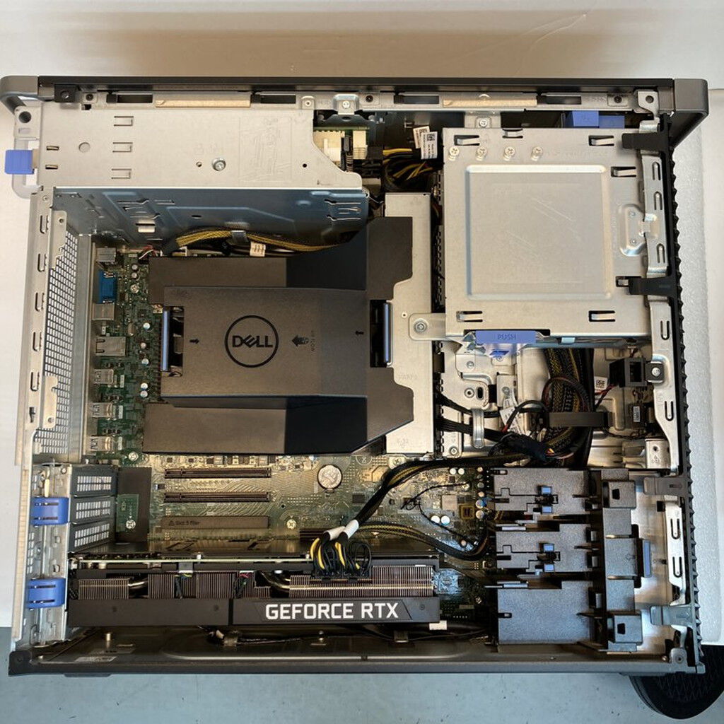 中古 DELL Precision 5820 Tower (Xeon W-2225/32GB/SSD2TB/DVD-MULTI
