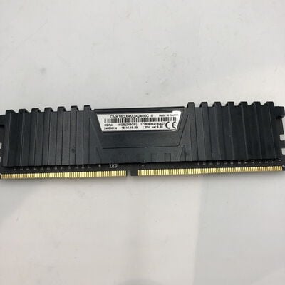 【盛岡都南店】中古  PC4-19200 8GB デスクトップ用(DDR4-2400) 126163 