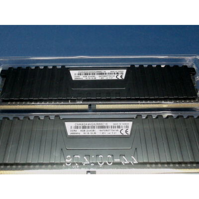 【前橋ｲﾝﾀｰｱｶﾏﾙ店】中古  8GB 2枚組(合計16GB) PC4-21300/DDR4-2666 デスクトップ用 190926 