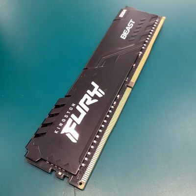 【鹿児島店】中古  PC4-25600 16GB デスクトップ用(DDR4-3200) 140728 