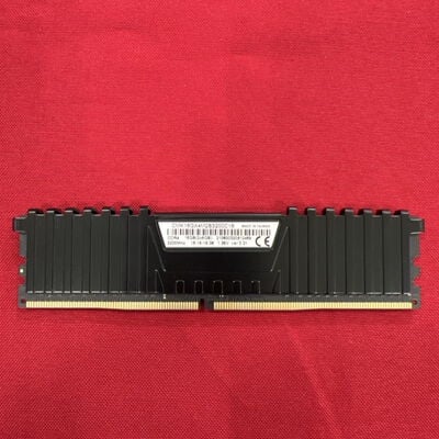 【静岡東瀬名店】中古  PC4-25600 8GB デスクトップ用 140727 