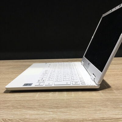 【松山環状枝松店】中古  NEC NM550RAW(Corei5-10210Y/8GB/SSD256GB/無し/オンボード/12.5/1920&times;1080/W10H) 4560001666 