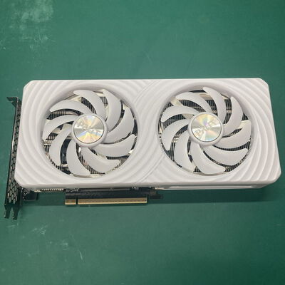 【浦添城間店(沖縄)】中古  Palit NE7506TU19P1-GB2062M (RTX5060Ti 8GB WHITE OC) 188962 